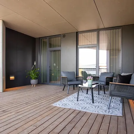 Apartment Centre With Large Terrace *
